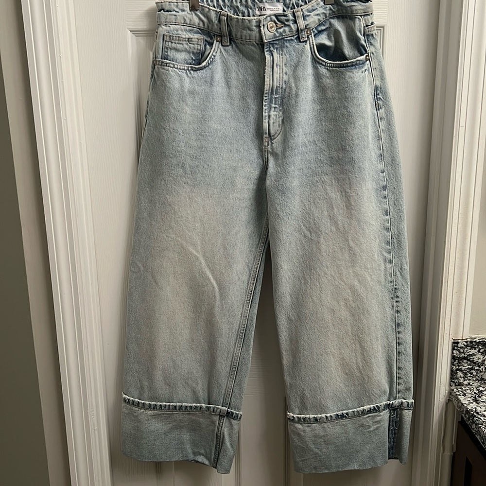 Zara Mid Rise Loose Jeans w/Cuffs